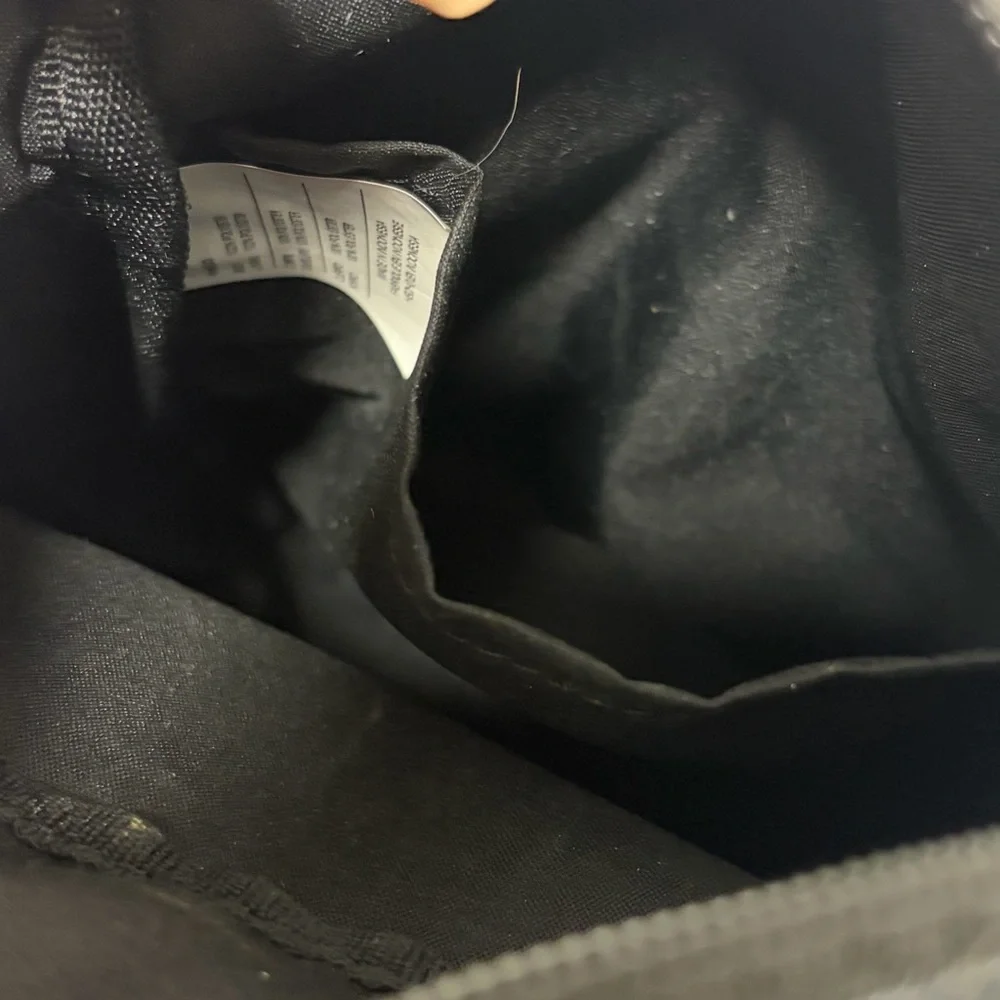 Nike Swoop Black & White Lightweight Minimalist  Travel Crossbody Bag - NWOT